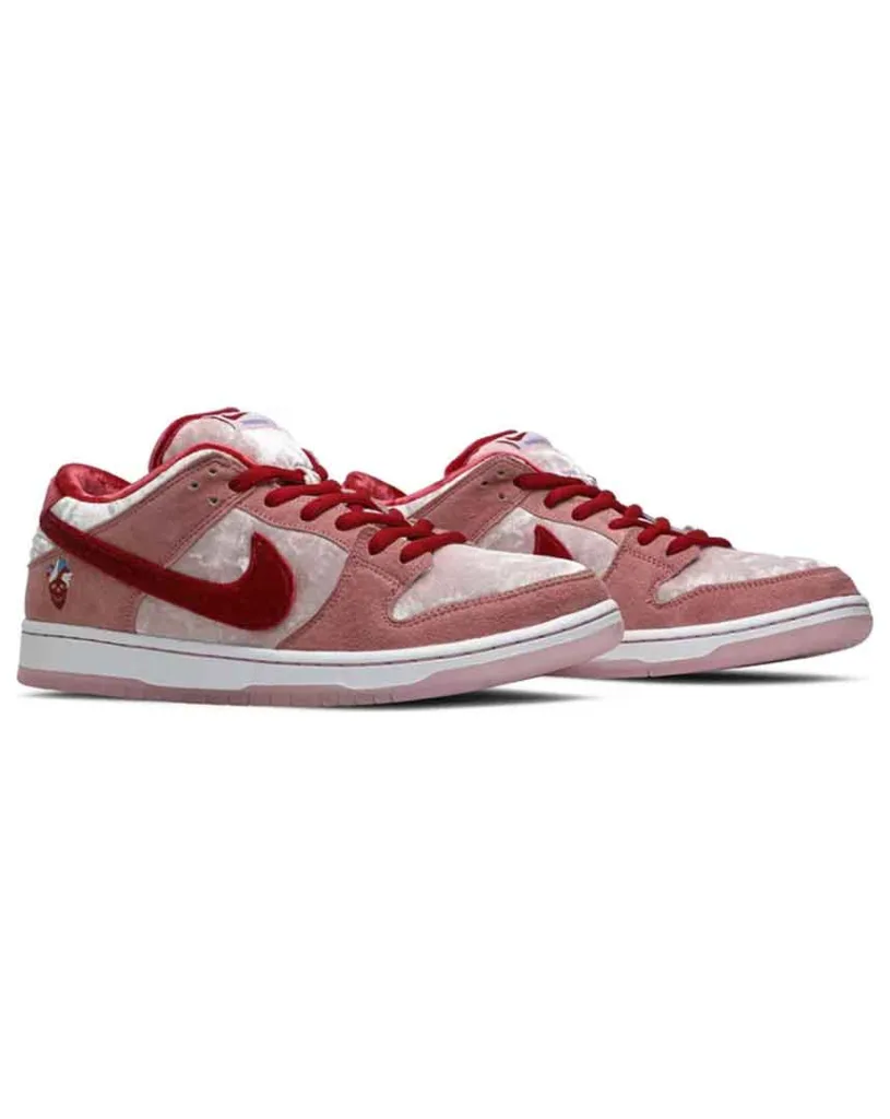 StrangeLove x Dunk Low SB Valentines Day 1