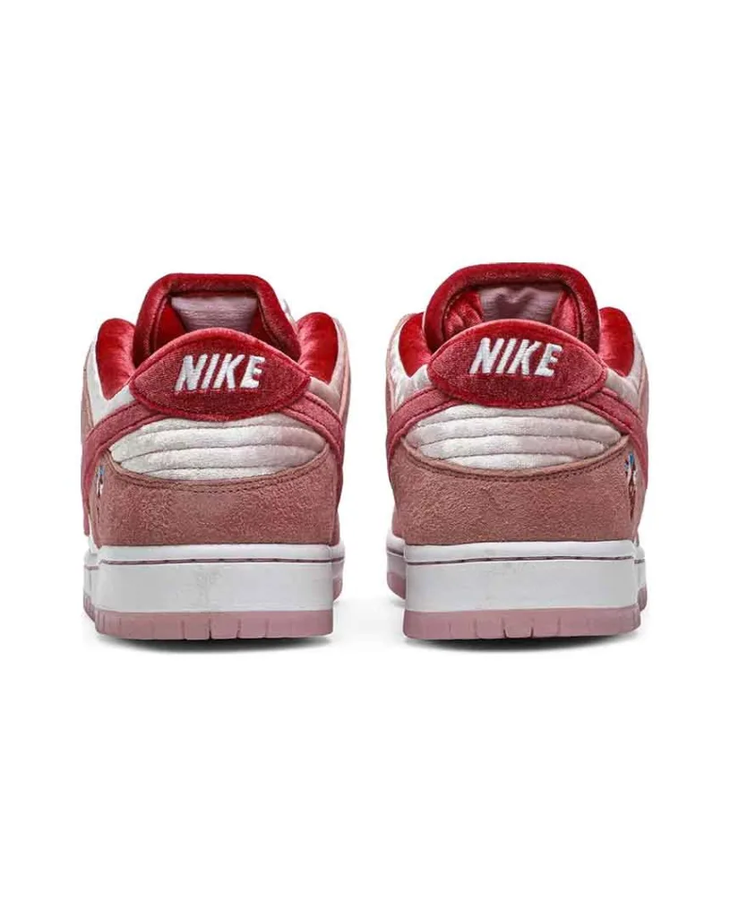 StrangeLove x Dunk Low SB Valentines Day 3