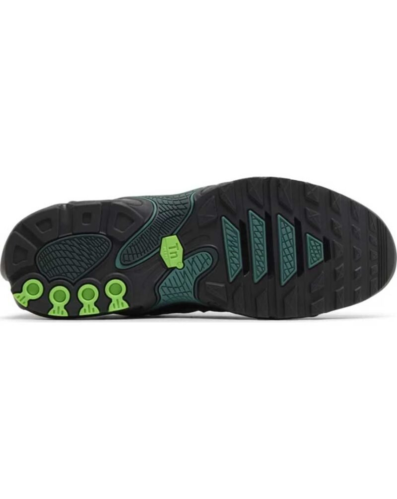 Réplique Nike Air Max Plus Drift Black Green Strike maroc 4