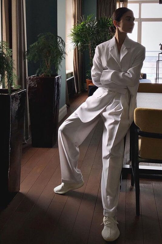 yeezy Boost 350 V2 Triple White outfit