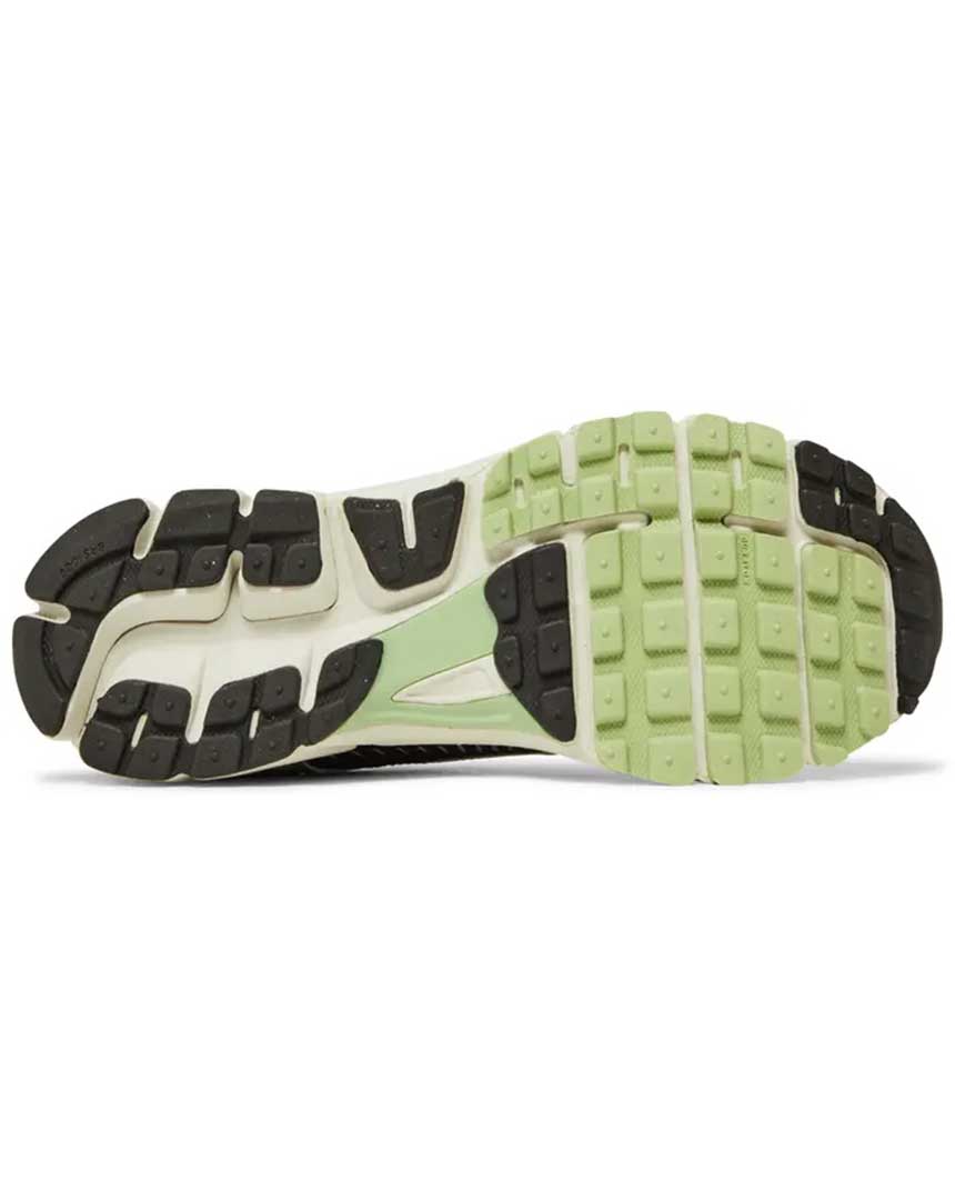 Achter Air Zoom Vomero 5 Cobblestone Marrakech 4