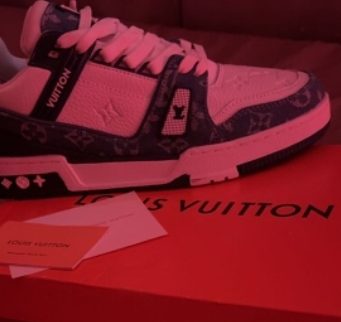Louis Vuitton LV Trainer Pink — sneakers qualite superieure portees par un client itsu.ma au Maroc
