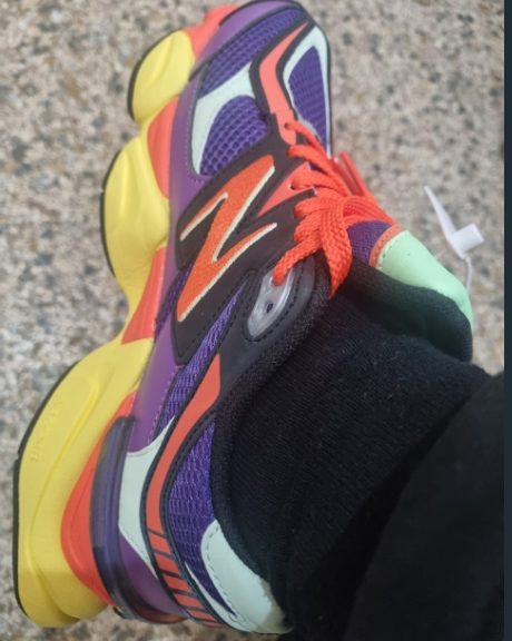 New Balance 9060 Multicolor — sneakers qualite superieure portees par un client itsu.ma au Maroc