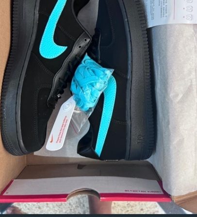 Nike Air Force 1 Black Blue — sneakers qualite superieure portees par un client itsu.ma au Maroc