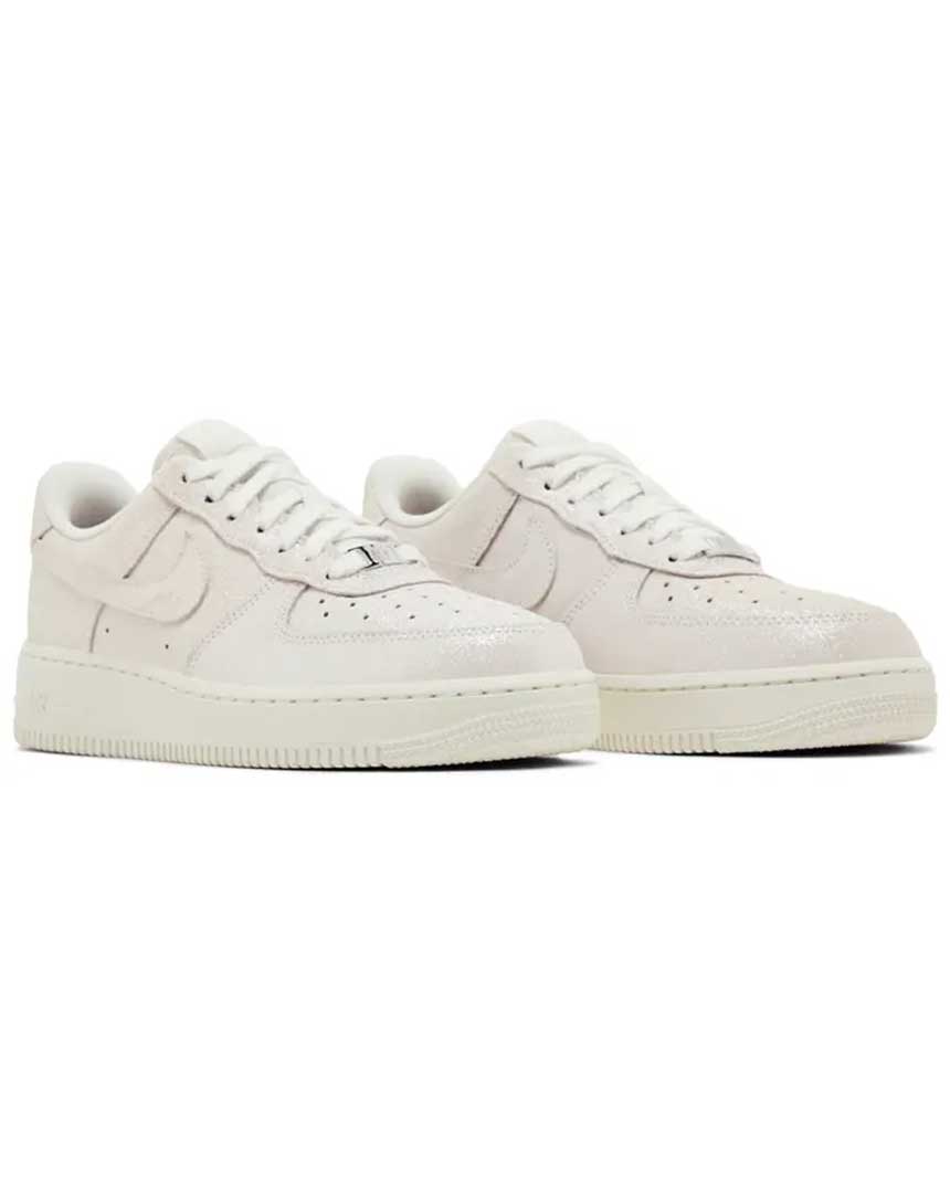 nike femme air force 1 07 se sail glittery suede hq3499 100 Maroc 2